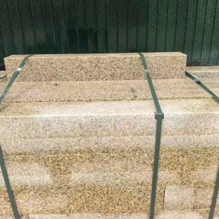 自贡 黄金麻花岗岩石材机切面栏杆料半成品