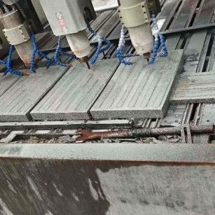 自贡 芝麻白花岗岩荔枝面盲道雕刻