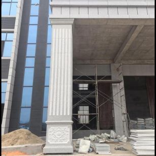 自贡 芝麻白光面花岗岩门楼大柱（罗马柱）配雕花底座