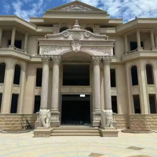 自贡 黄金麻别墅外墙干挂，大柱，大象，蘑菇石，雕花板