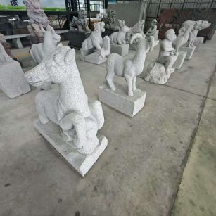自贡 芝麻白花岗岩造型立体雕刻——十二生肖