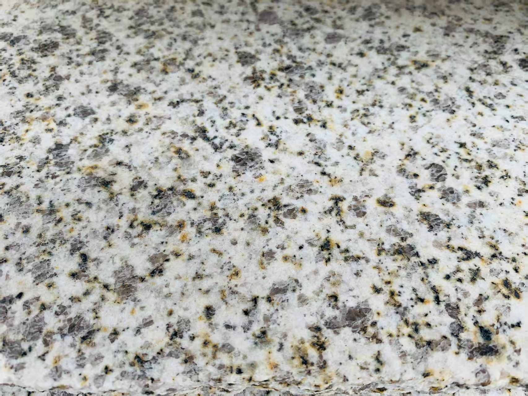 自贡 黄金麻花岗岩石材浅黄光面