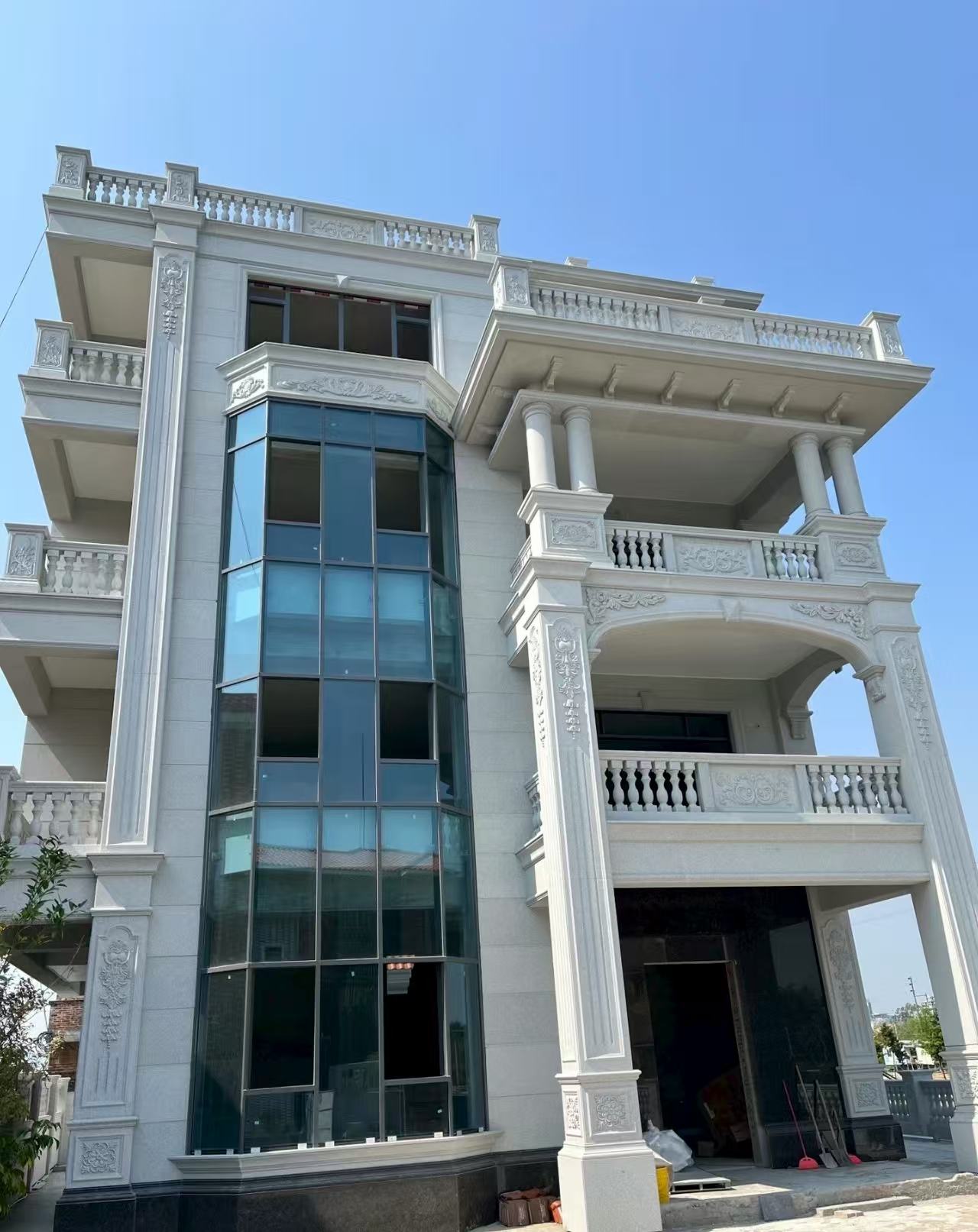 自贡 白麻花岗岩别墅外墙干挂效果展示