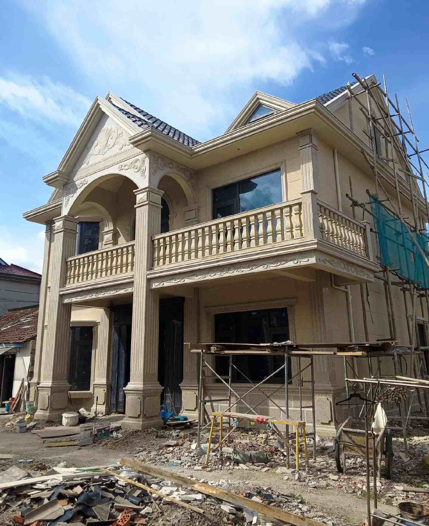 自贡 黄金麻花岗岩石材私人别墅雕花门楼柱阳台栏杆