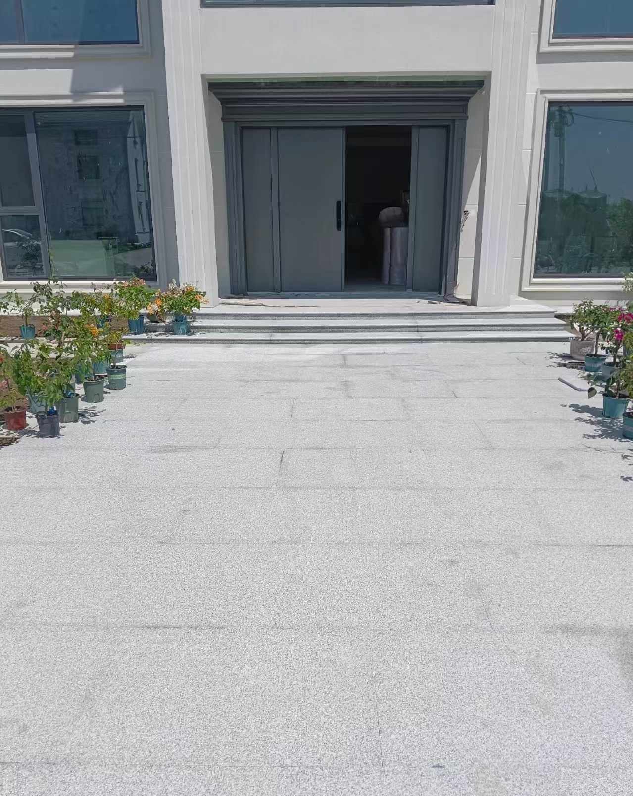 自贡 芝麻白花岗岩地铺石地面铺装