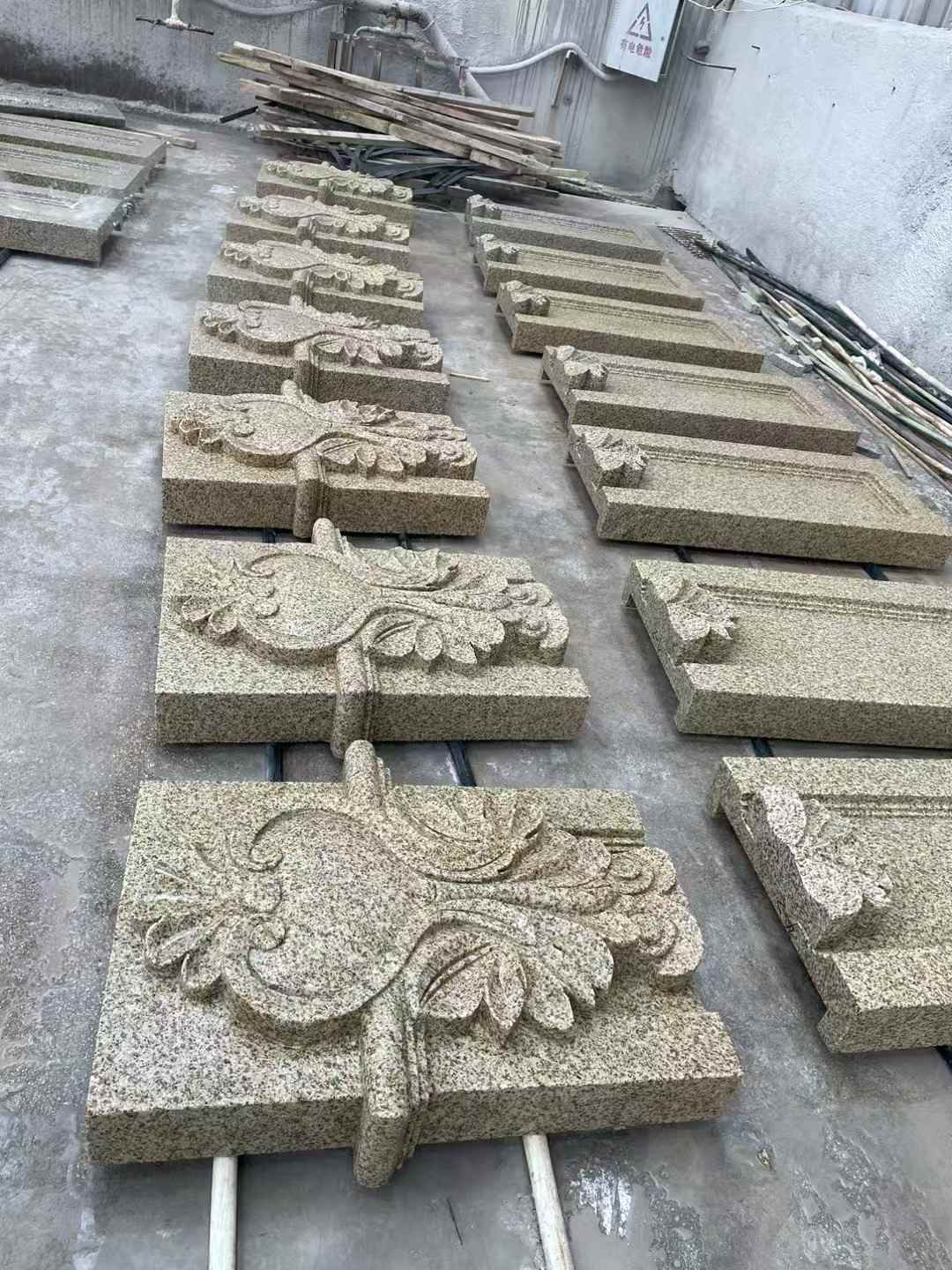 自贡 黄金麻花岗岩别墅外墙雕刻板