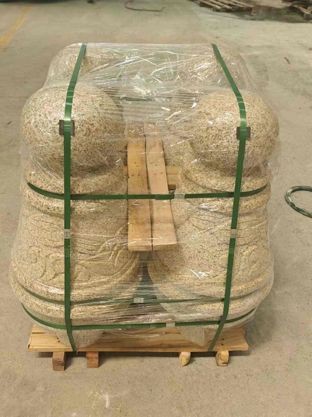 自贡 黄金麻异形定制雕花——棒棒糖挡车柱