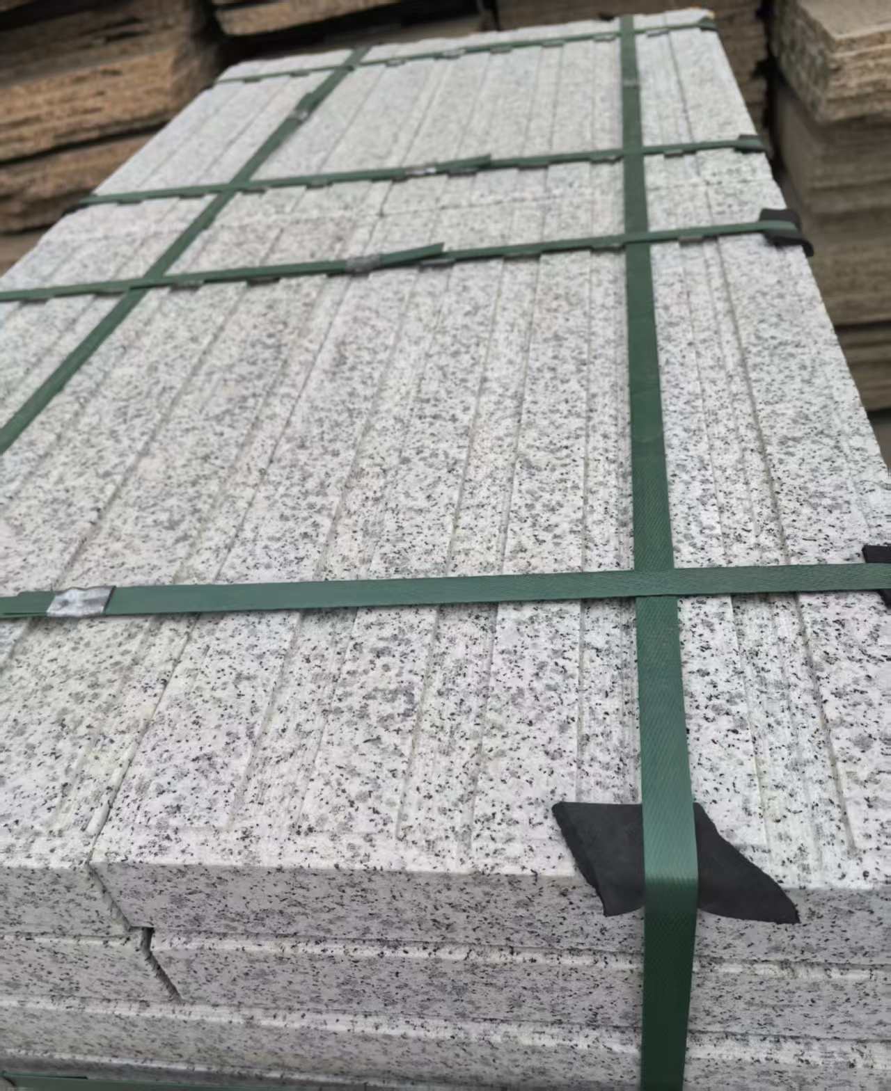 自贡 白麻花岗岩直行盲道石，盲条，地铺石