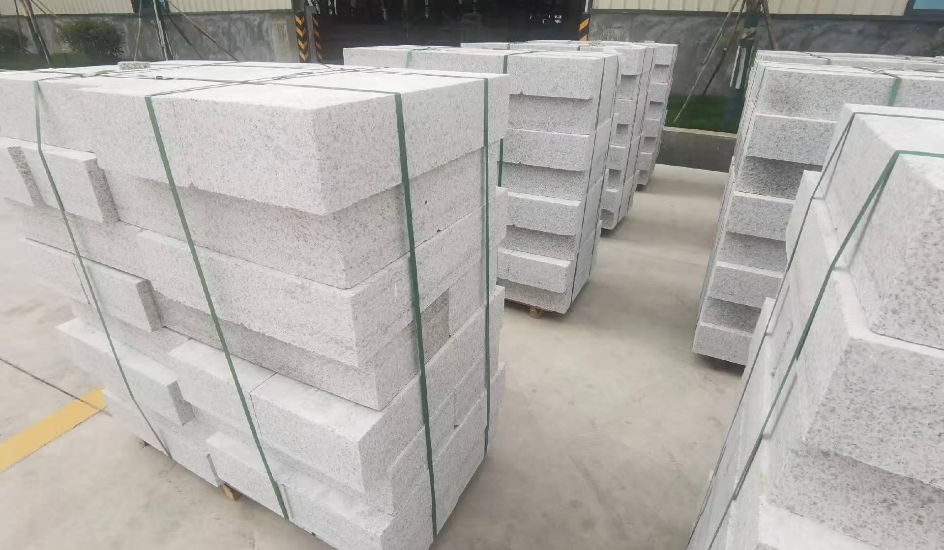 自贡 白麻花岗岩路沿石，立缘石，平缘石，路牙石，道牙石，马路牙子等