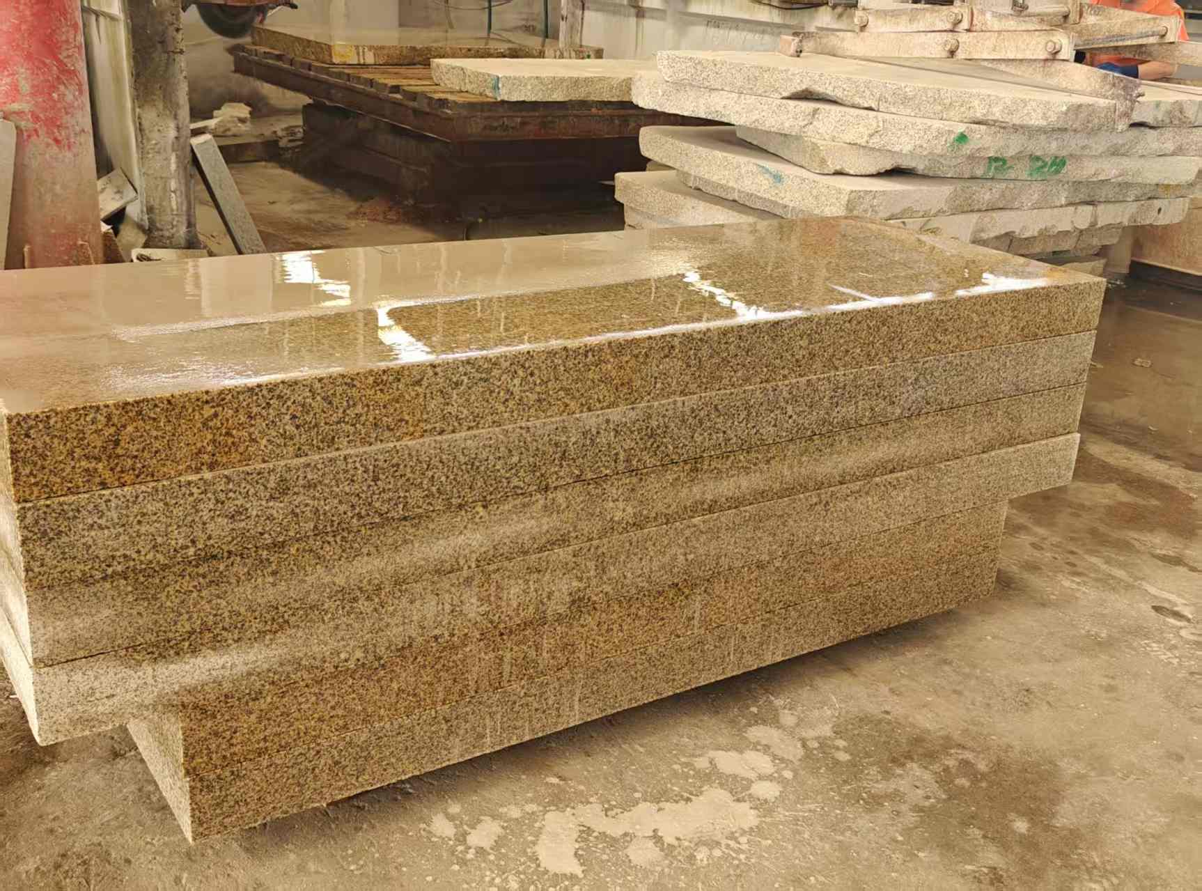 自贡 黄金麻栏杆料半成品加工中